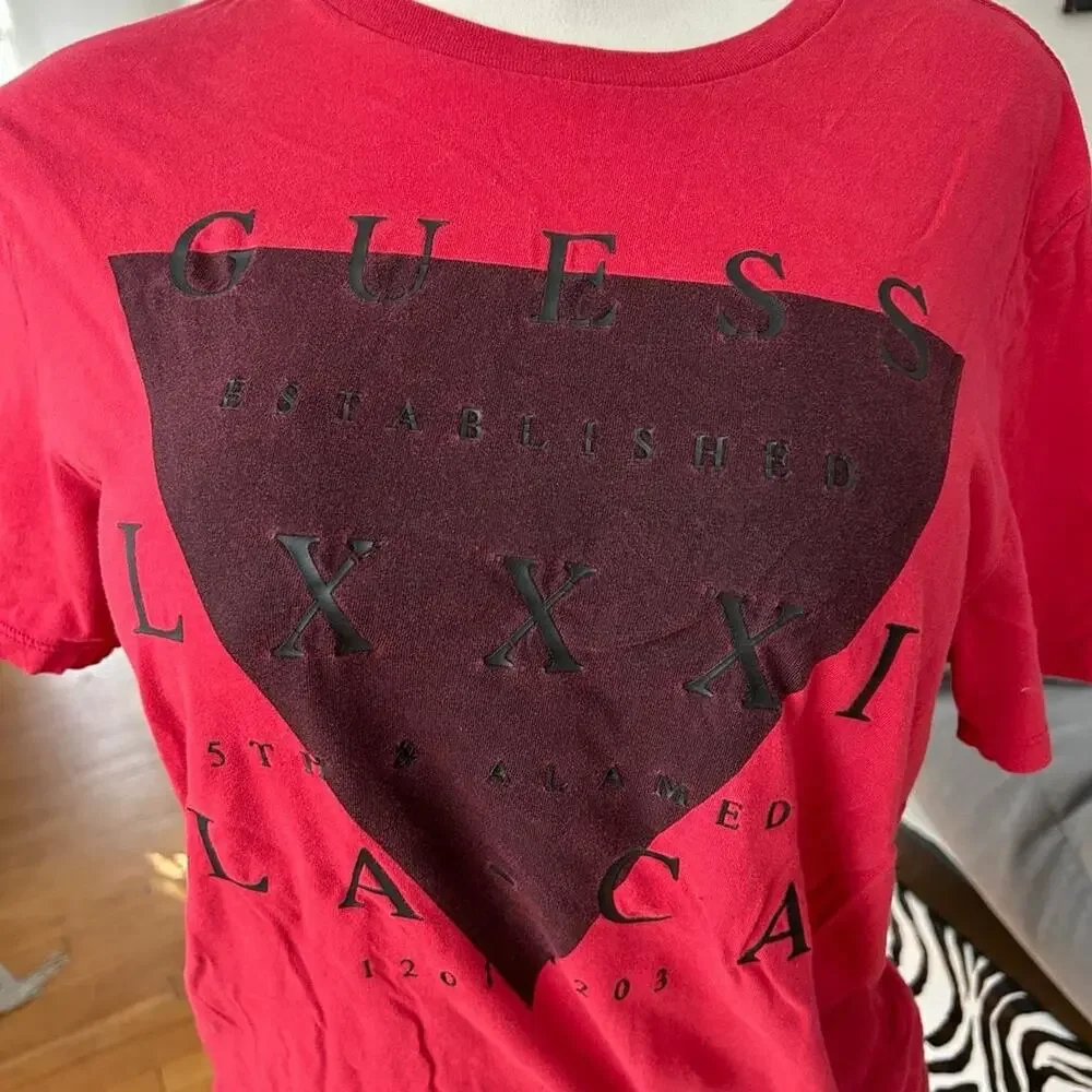 Guess tee shirt size large - Picture 2 of 4
